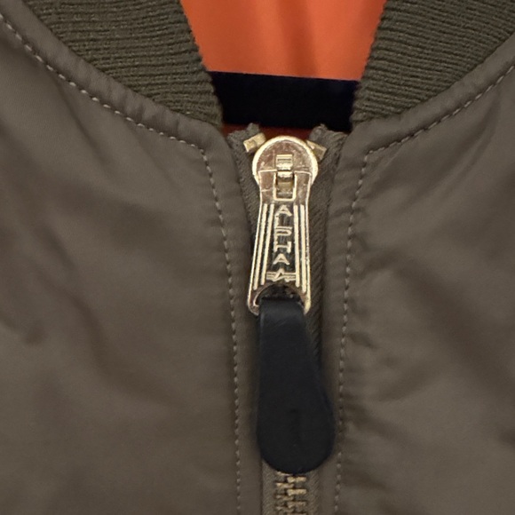 Alpha Industries Olive Green Bomber Jacket - Picture 3 of 3